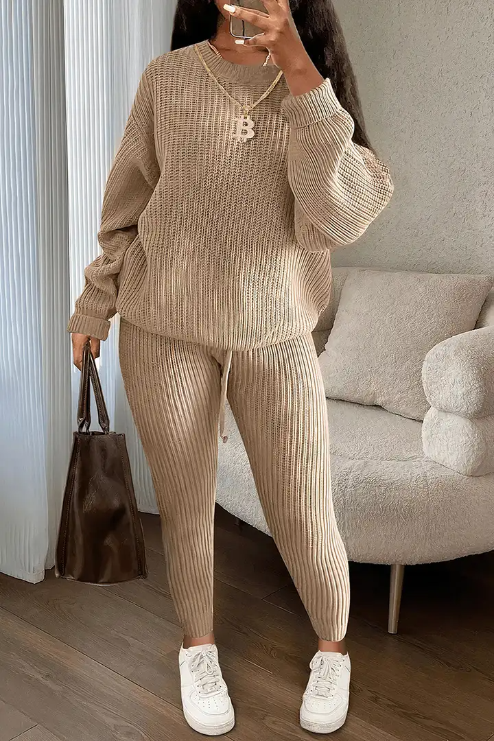 Claire - Elegantes Komfort-Set für die moderne Frau