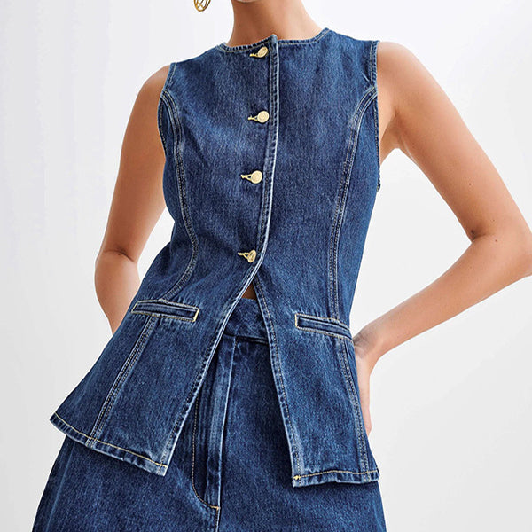 Valentina | Lässiges Denim-Outfit: ärmellose Weste und Shorts