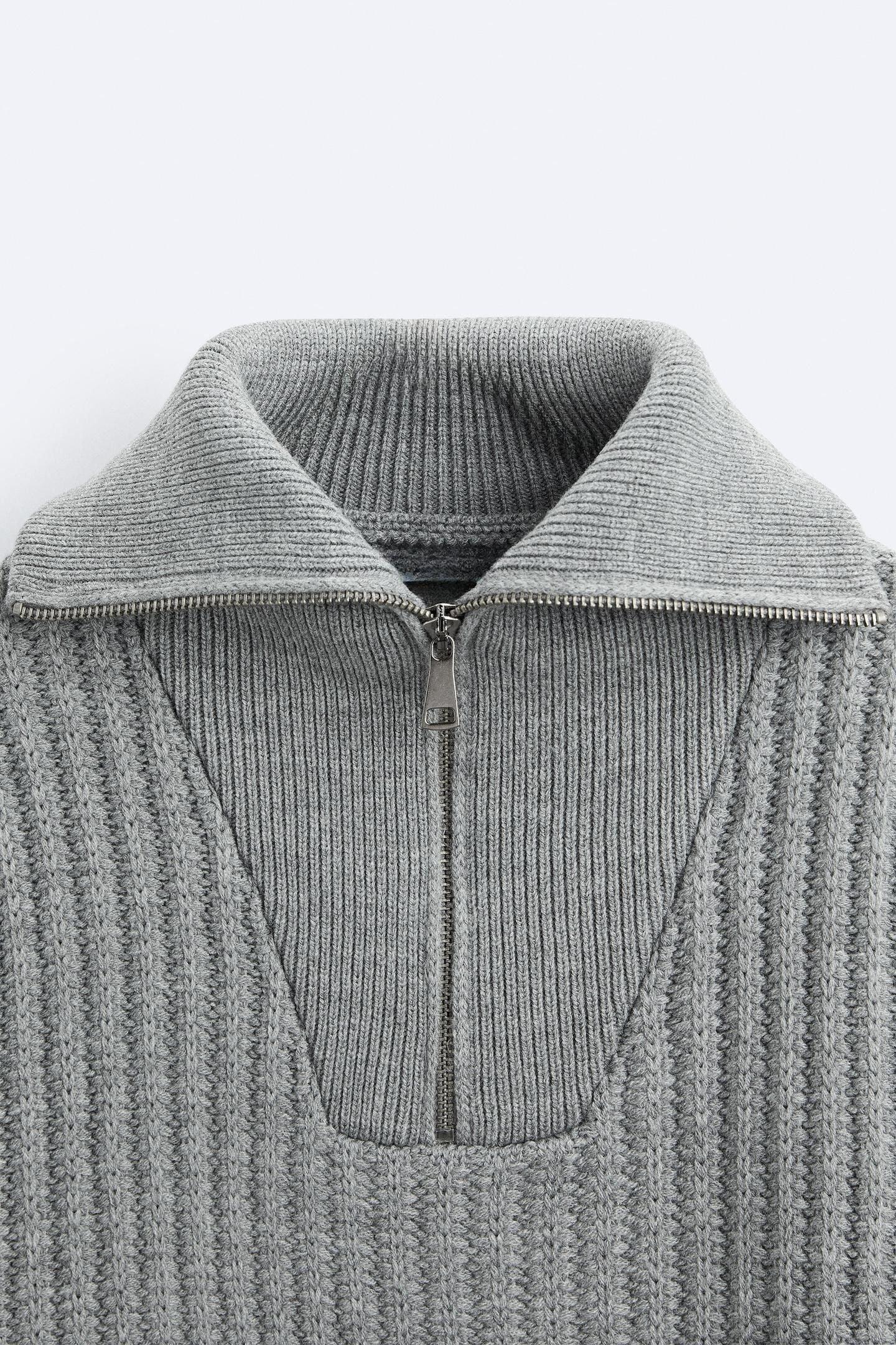 Klassischer Rippstrick-Pullover mit Reißverschluss