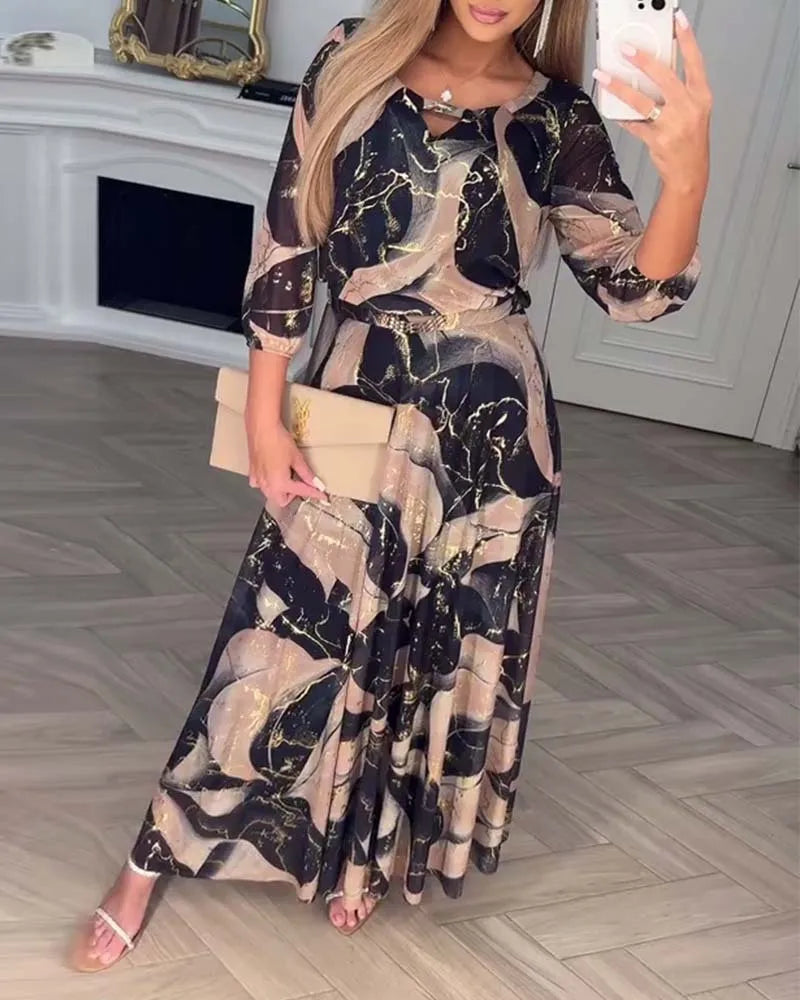 Elegantes bedrucktes Maxikleid
