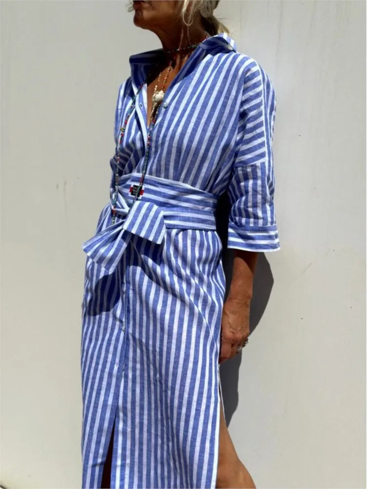 Elegantes gestreiftes Hemdkleid