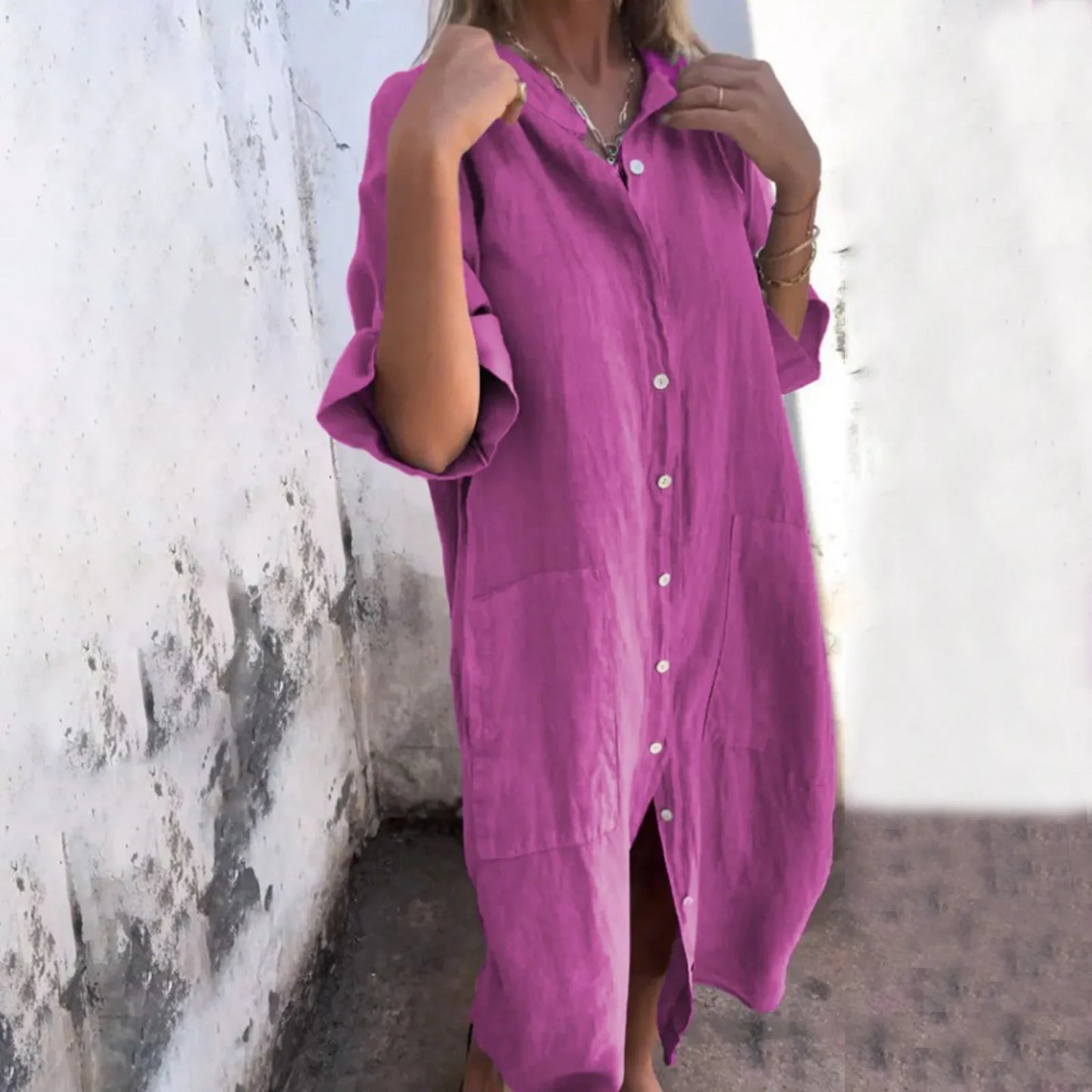 Zeitloses Sommerkleid mit Knöpfen