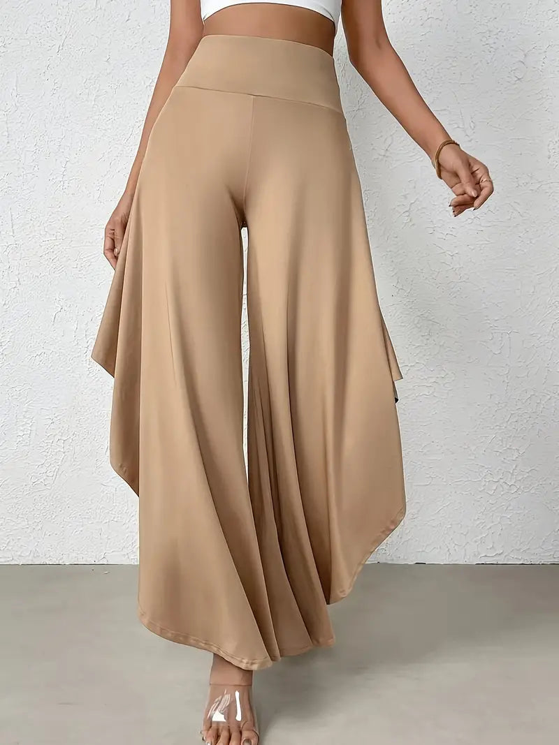 Chic Ingrid - Hosen mit Flair: Weite Beine und trendiger Asymmetrie-Zoom