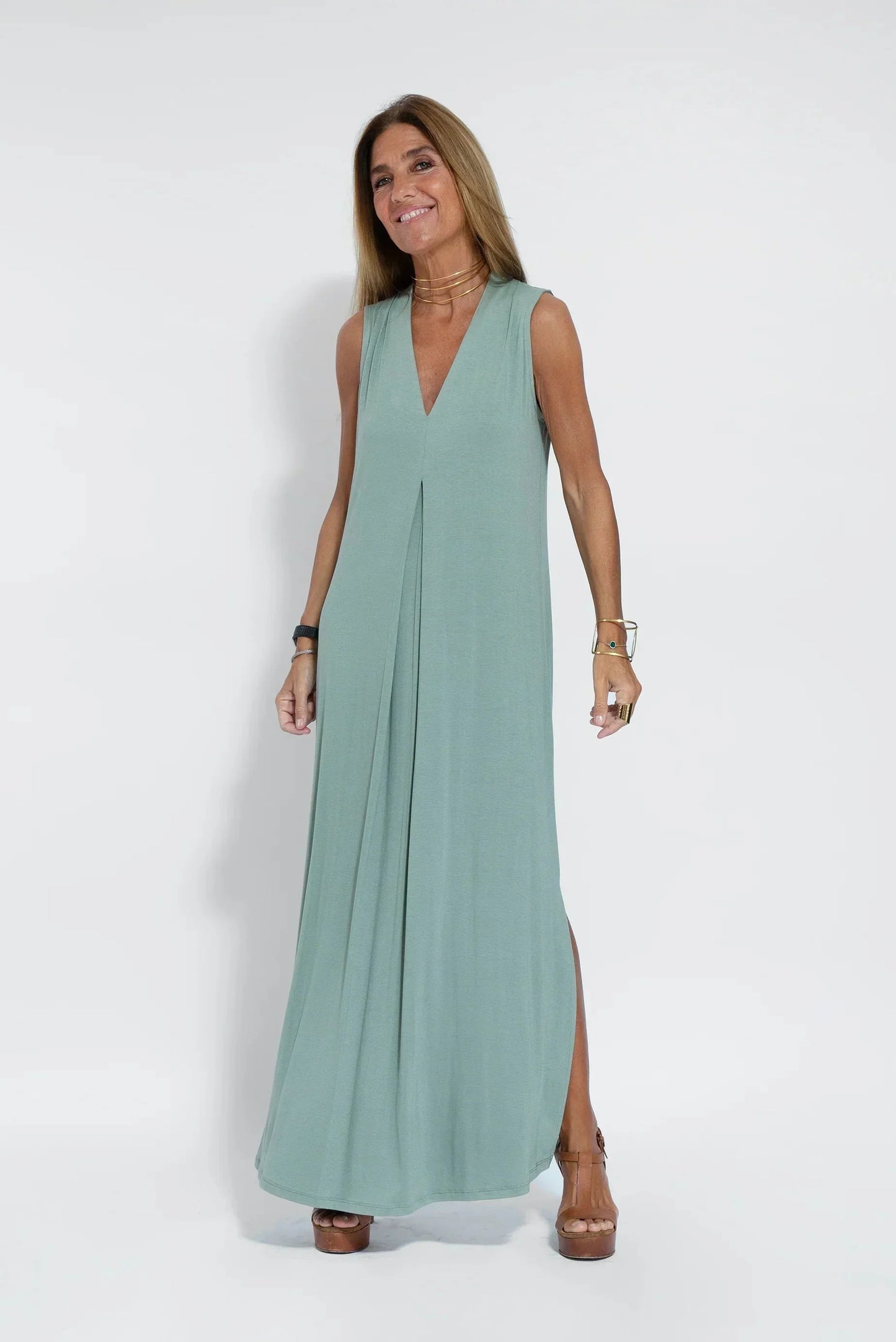 Adelina | Lockeres Maxikleid mit V-Ausschnitt und Seitenschlitz