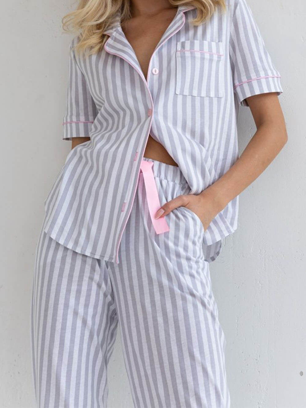 Elowyn - Luxuriöses gestreiftes Loungewear-Set für ein unvergleichliches Komfort-Erlebnis für Frauen