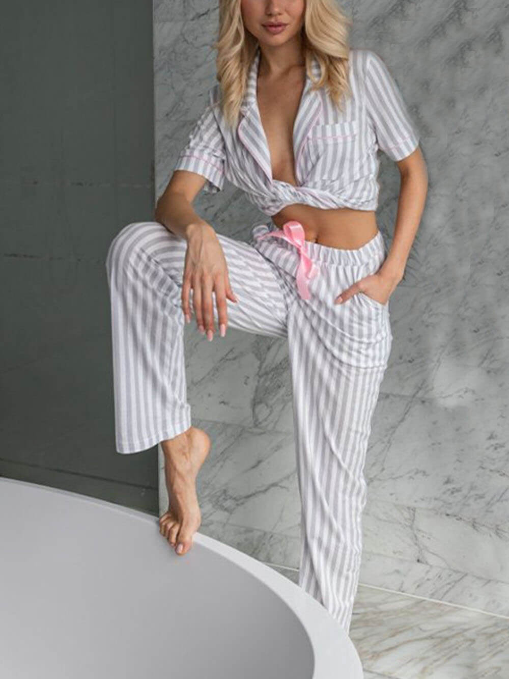 Elowyn - Luxuriöses gestreiftes Loungewear-Set für ein unvergleichliches Komfort-Erlebnis für Frauen