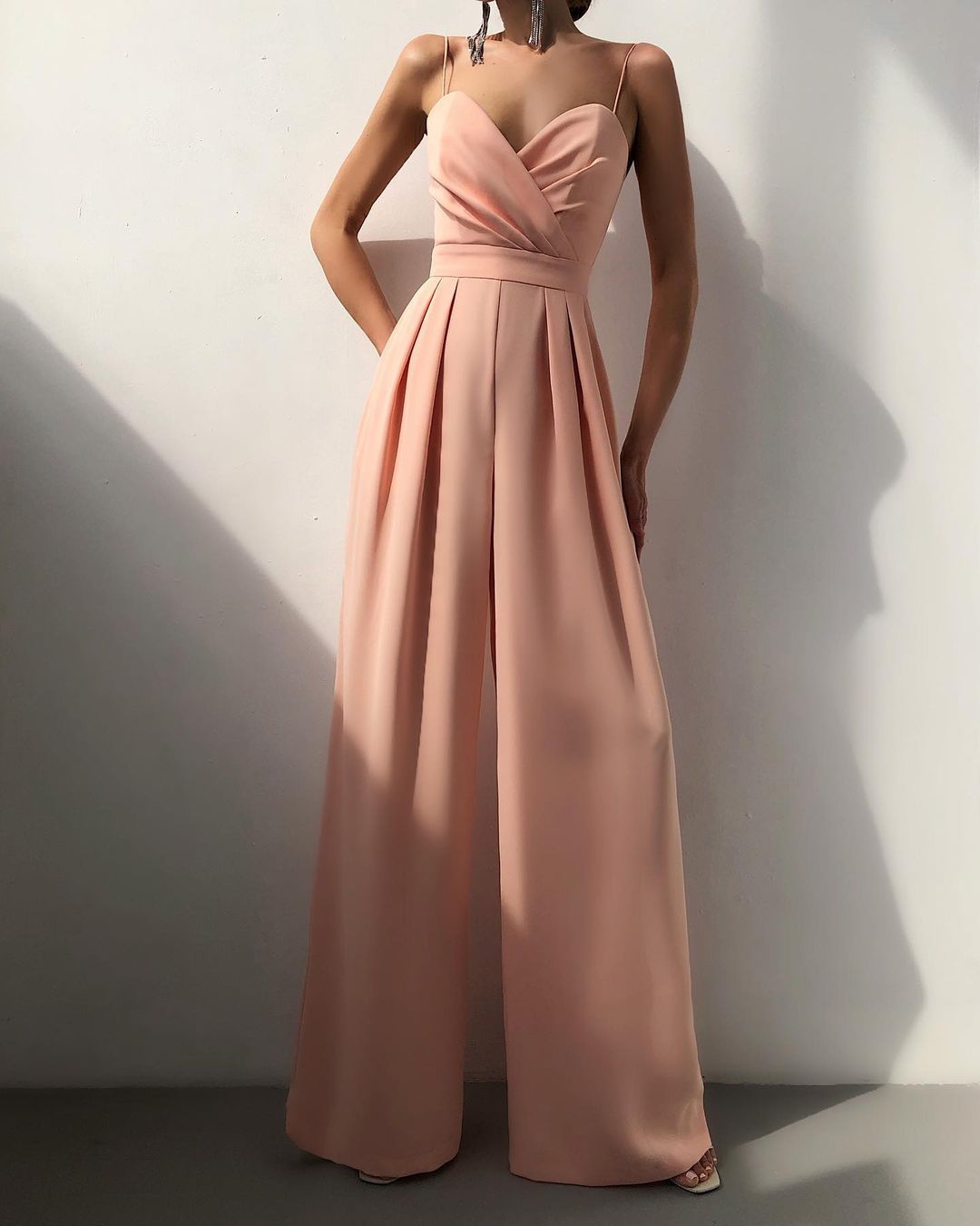 Juana | Minimalistischer Jumpsuit mit geradem Taillenschnitt