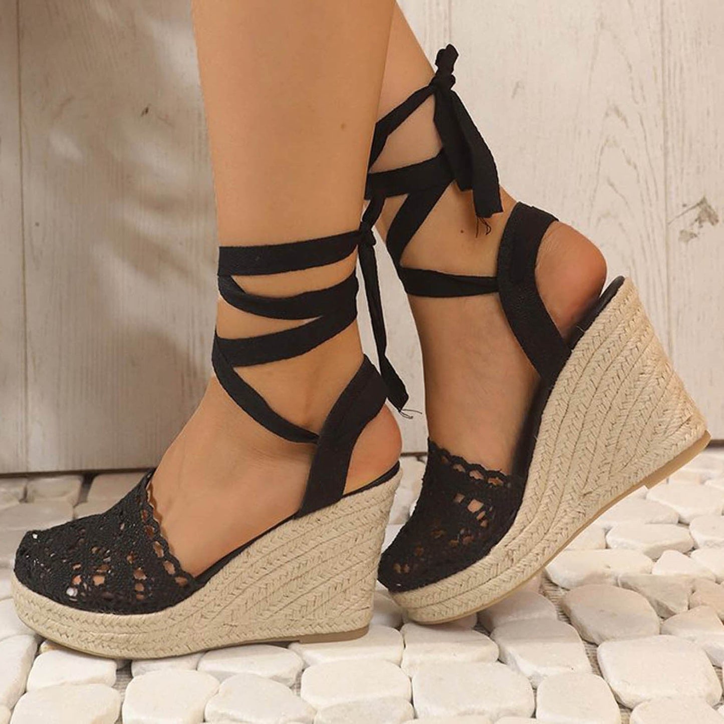 Celia - Elegante gehäkelte Keilabsatzsandalen für Frauen