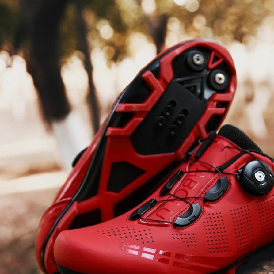 Rosie - Atmungsaktive Mountain Trail Radschuhe für abenteuerlustige Radfahrer