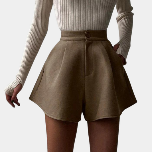 Khuja - Chic Elegance Shorts für Frauen
