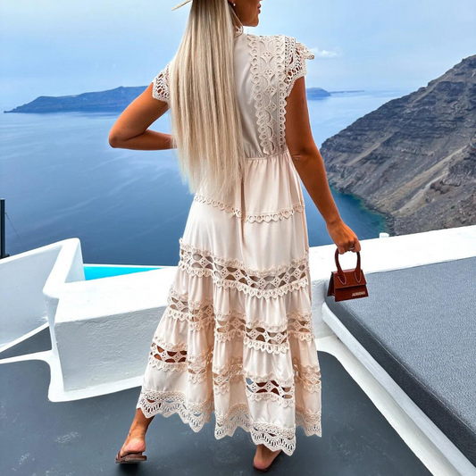 Antonina - Elegantes langes Spitzenkleid mit zauberhaftem Flair