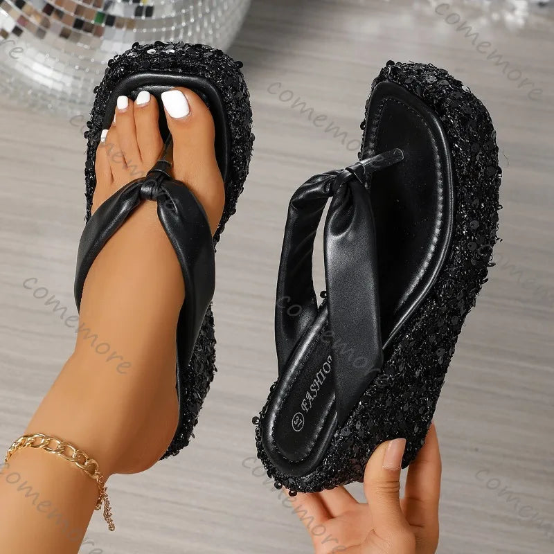 Damen-Flip-Flops mit dicker Sohle und Pailletten