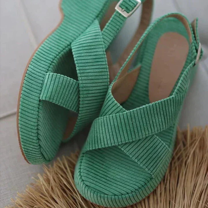 Cassie - Elegante Plateausandalen für Frauen mit Stil
