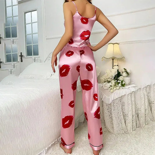 Rhea - Luxus-Pyjama-Set aus Satin mit Lippendruck für Frauen