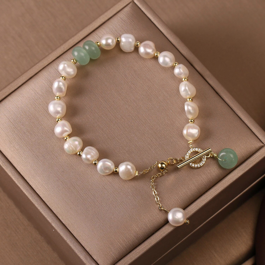 Bailey - Elegantes Süßwasserperlenarmband für Frauen