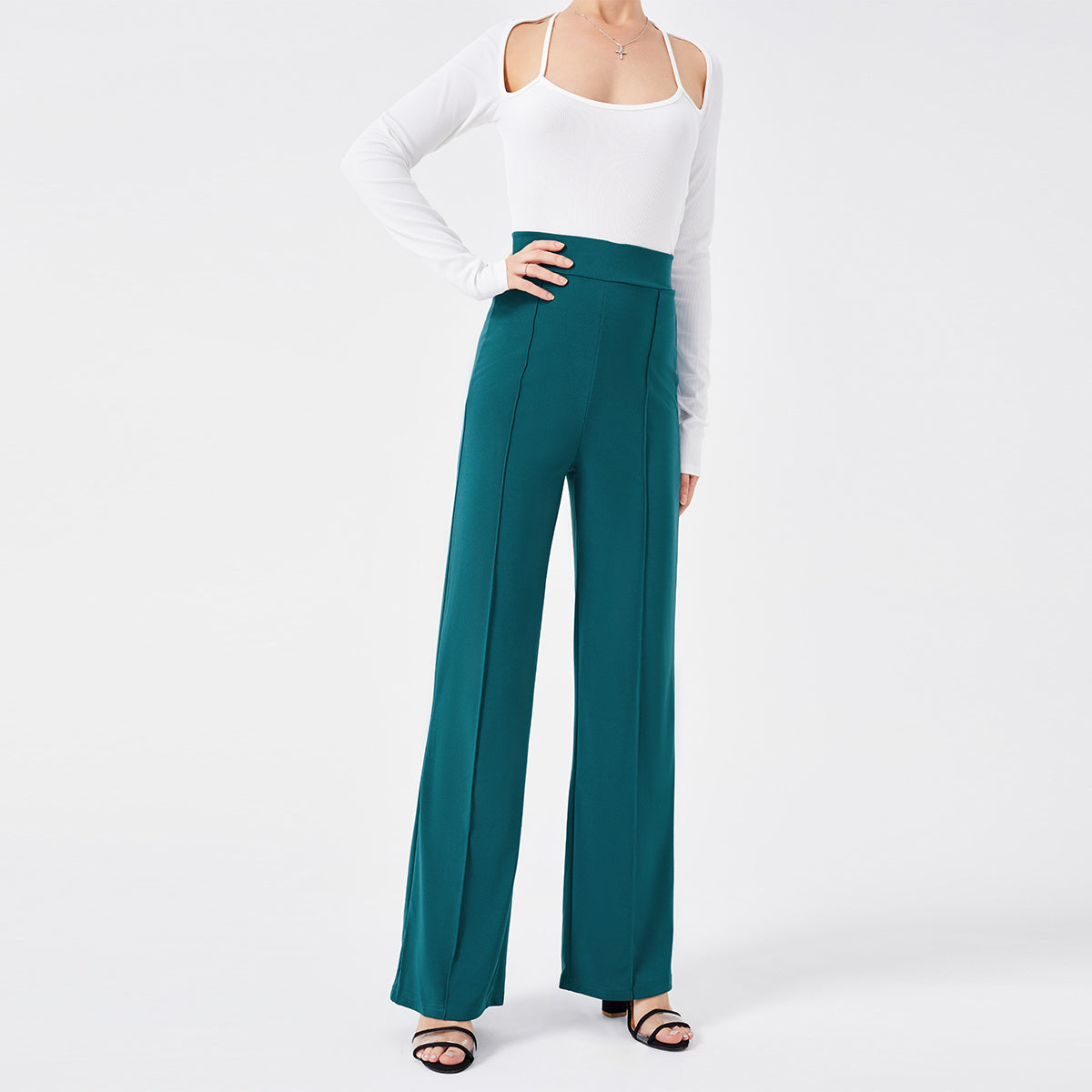 Carmen | Unifarbene Freizeithose mit schmaler Passform, hoher Leibhöhe und Schlaghose