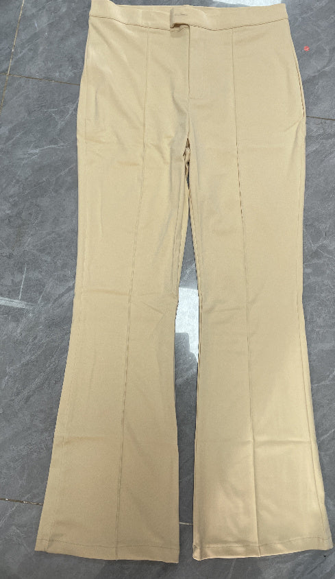 Carla | Damenhose mit geradem Bein und Schnalle, eng anliegend