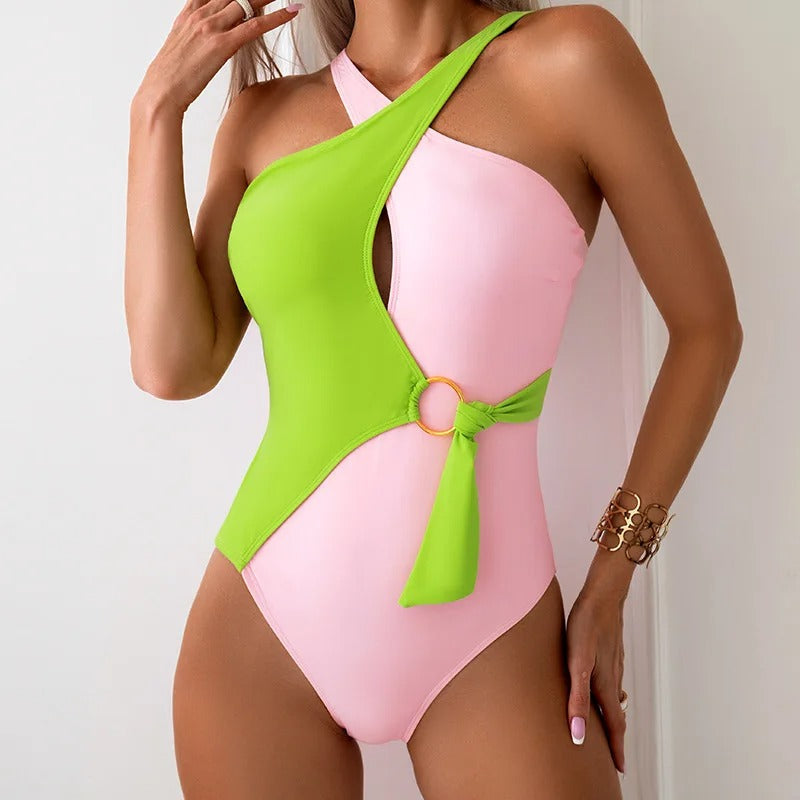 Brenda - Stylischer Badeanzug mit trendigen Kontrastdetails