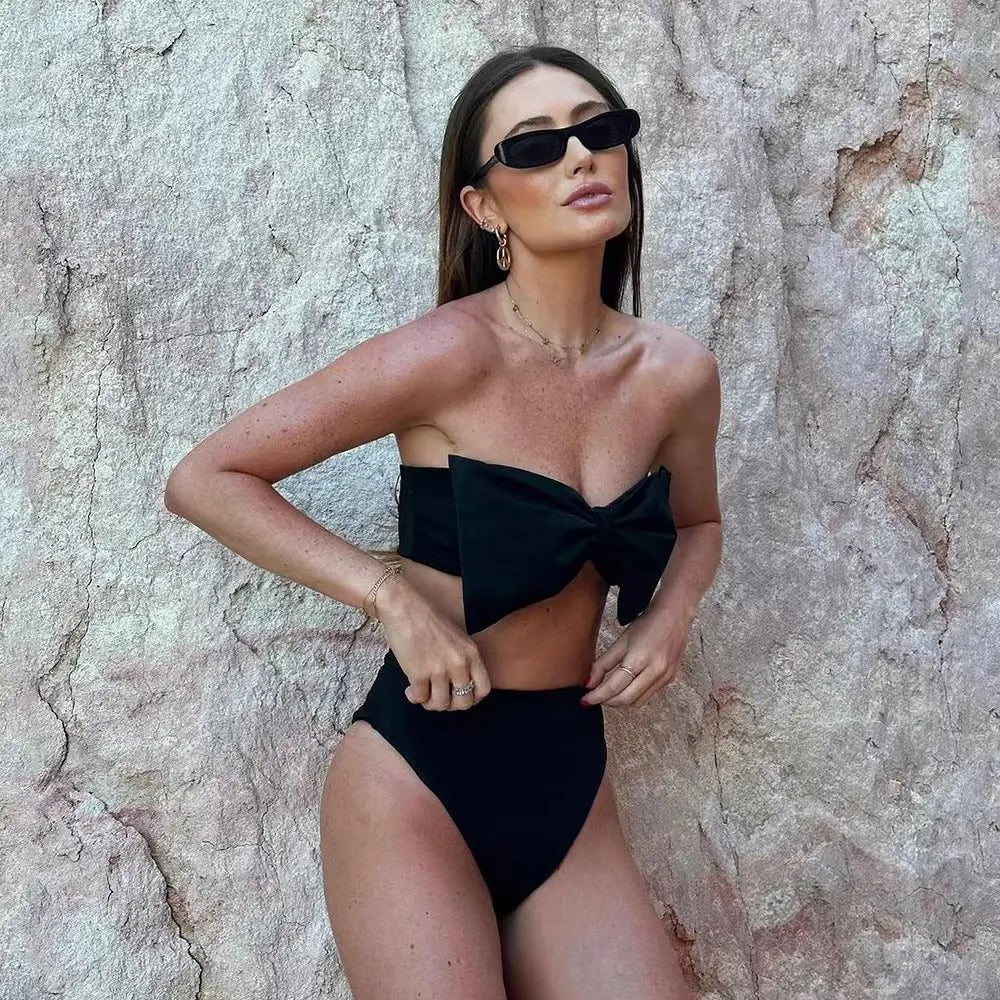 Millie - Stylisches Bademodenset mit eleganter Fliege